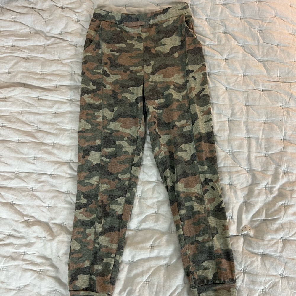 White Willow Camo Sweatpants